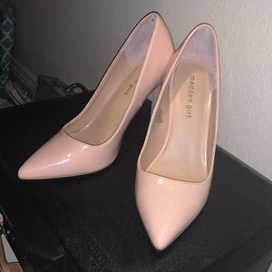 Madden Girl nude pumps